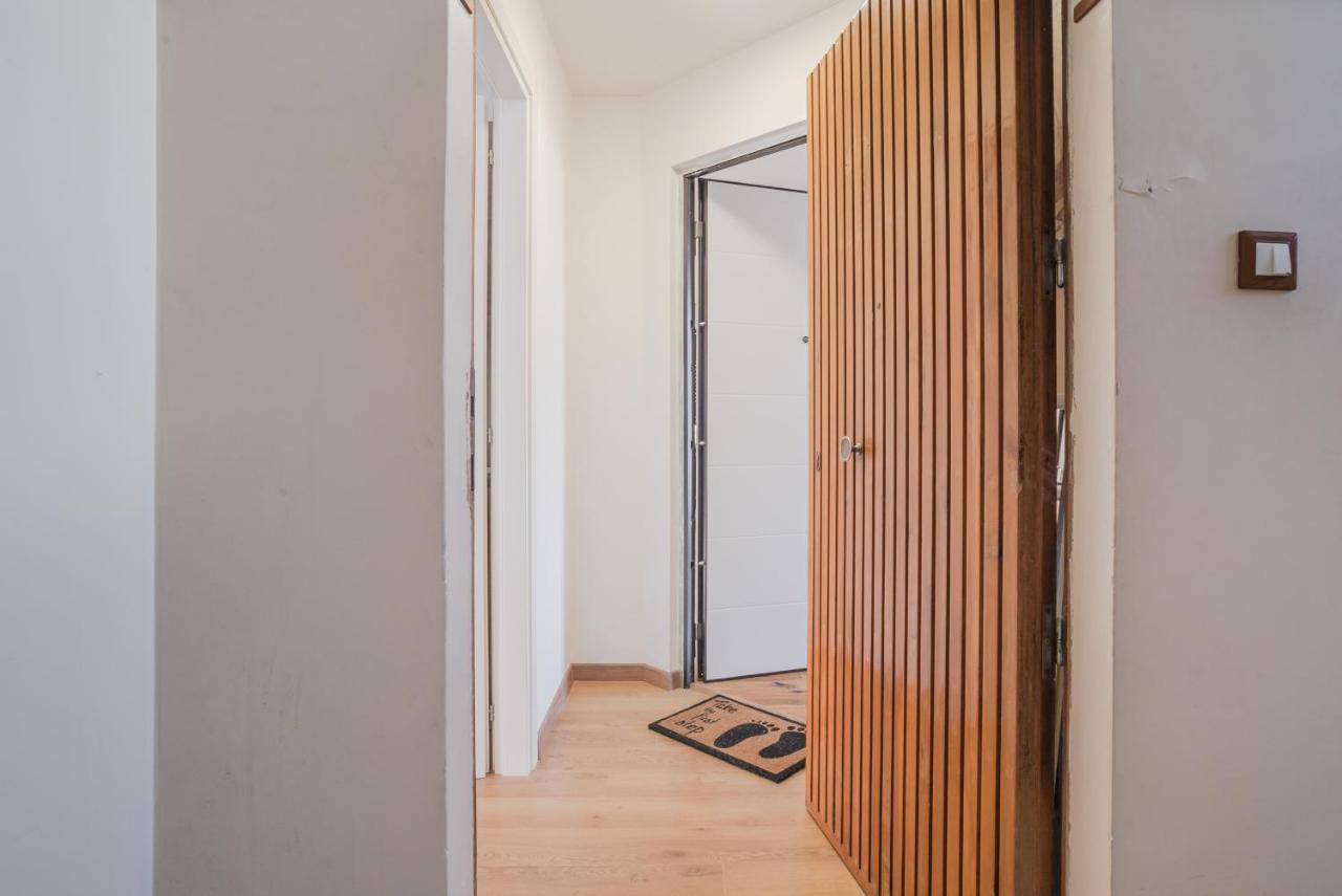 Modern Near The Station! Apartment *